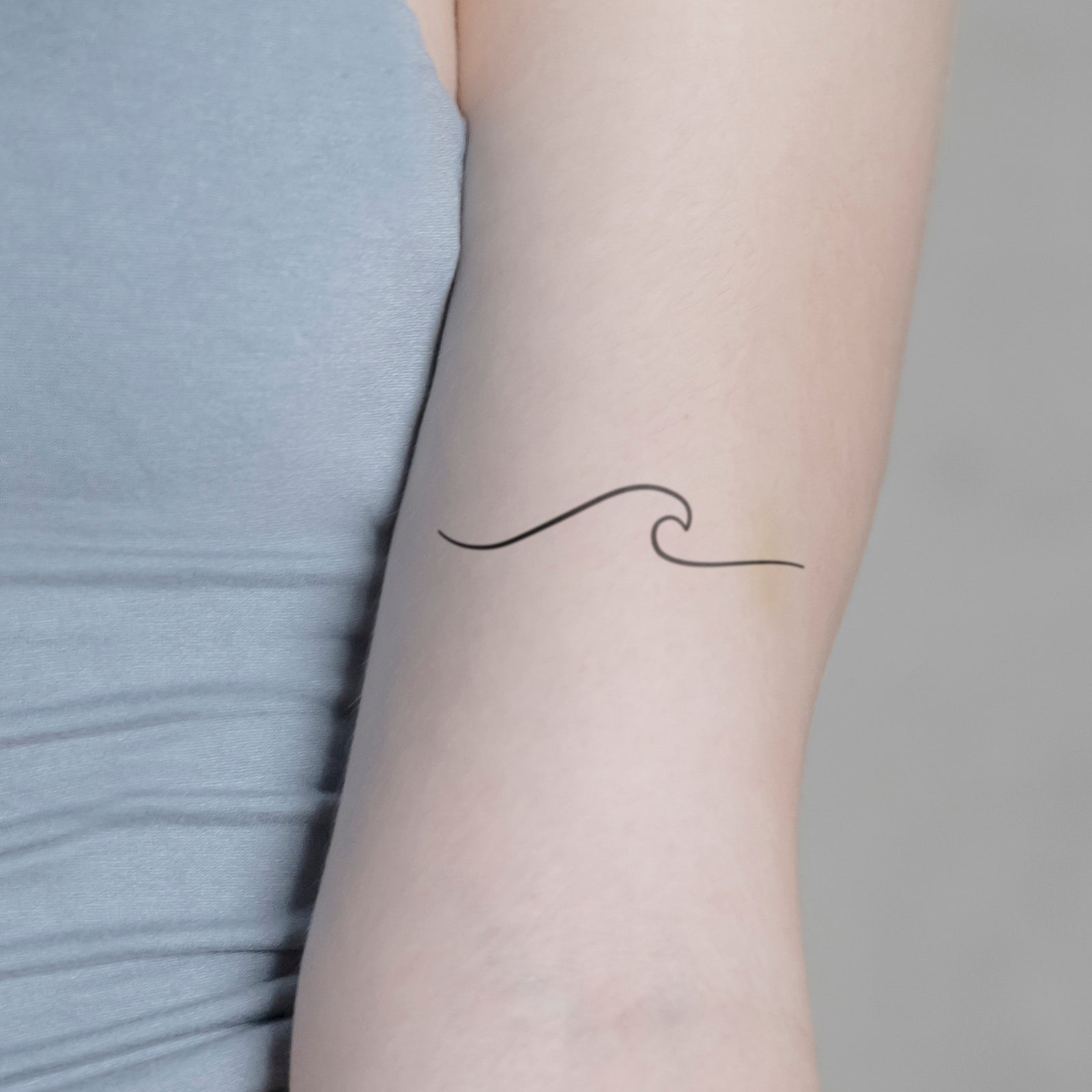 Tiny Wave (right) Temporary Tattoo (Set of 3) – Small Tattoos